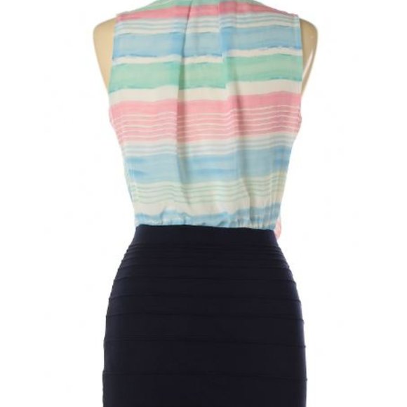 Two Toned Bodycon Dress - Picture 2 of 4